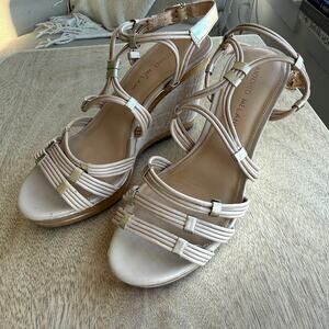 Antonio Melani Strappy Wedge Sandals Gold Beige Leather 4.5" Heel Size 9